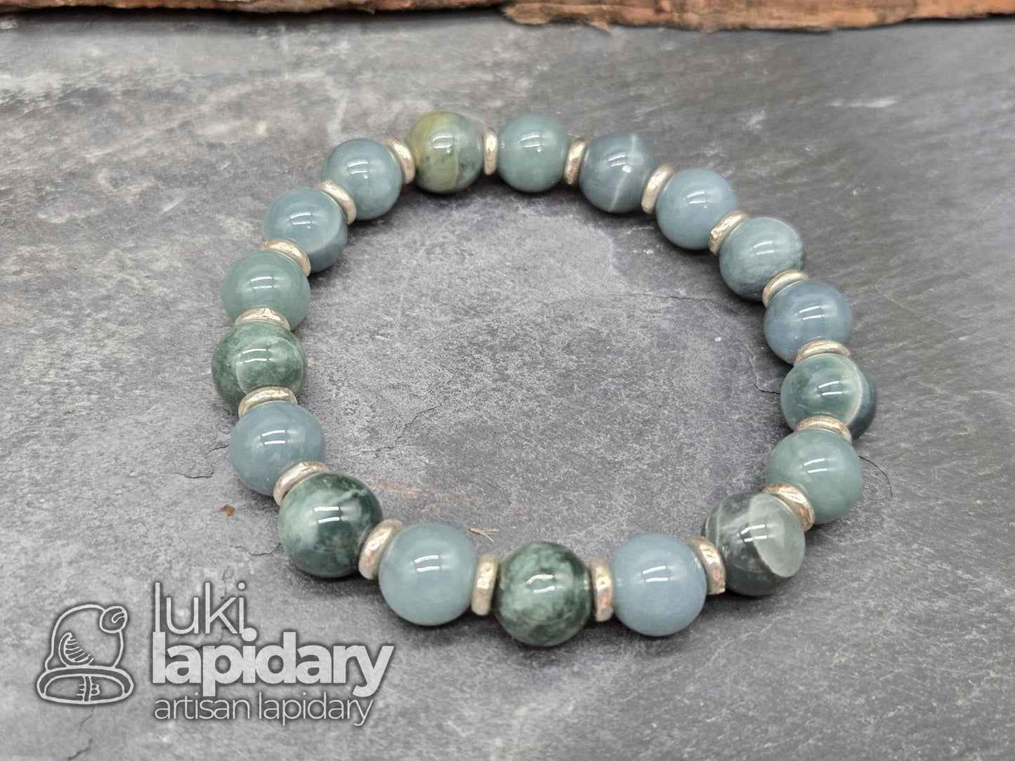 Guatemalan Jadeite Jade Bracelet >> 925 Silver Spacers >> 10mm >> 7.5 Inches Stretch >> Hand Made Beads