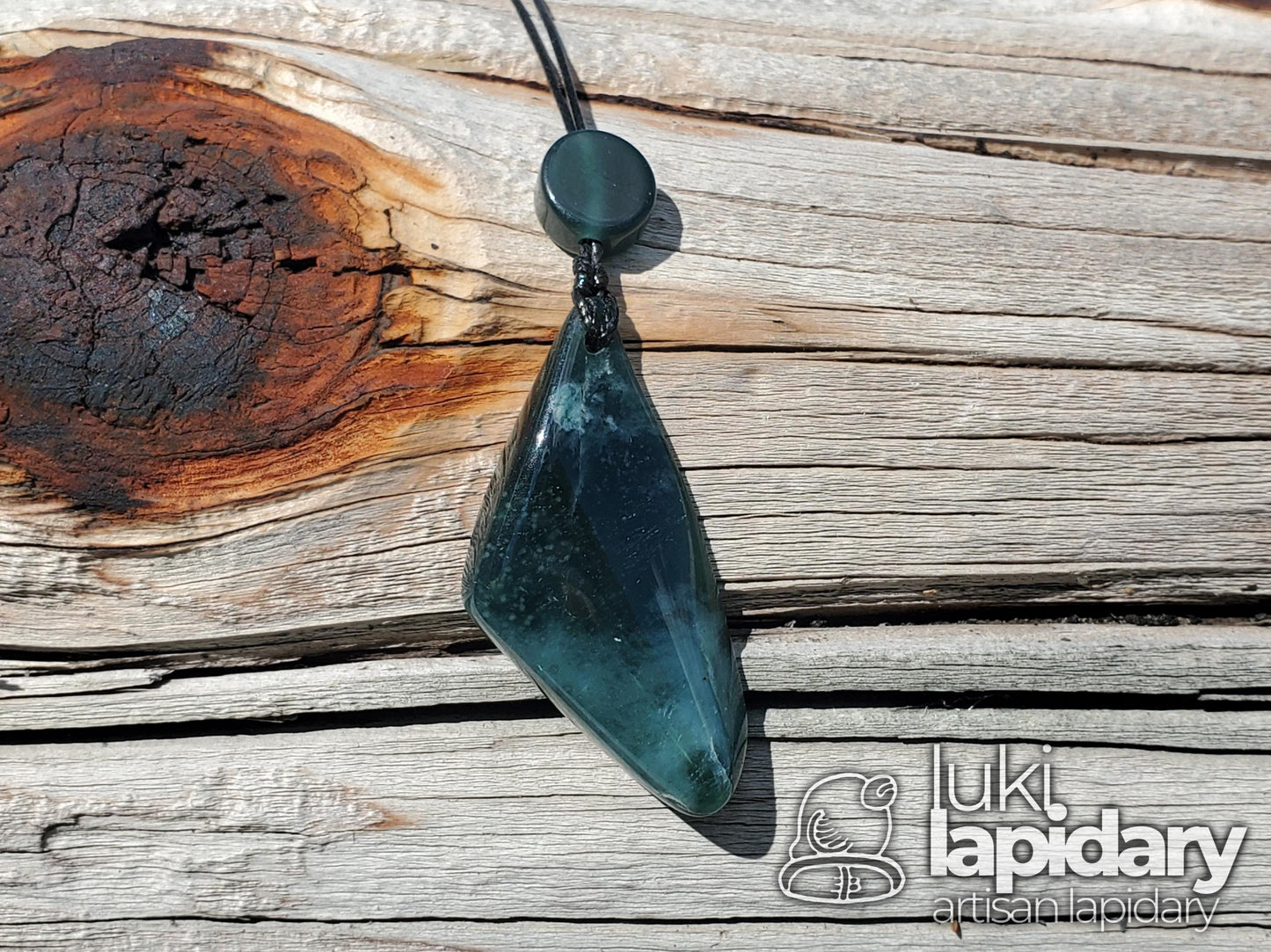RARE!! >> 2-Tone Guatemalan Jadeite Freeform >> Two Colors of Jade in One Stone >> Mayan Jade